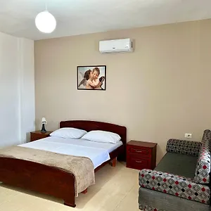 Tomi Aparthotel Sarandë
